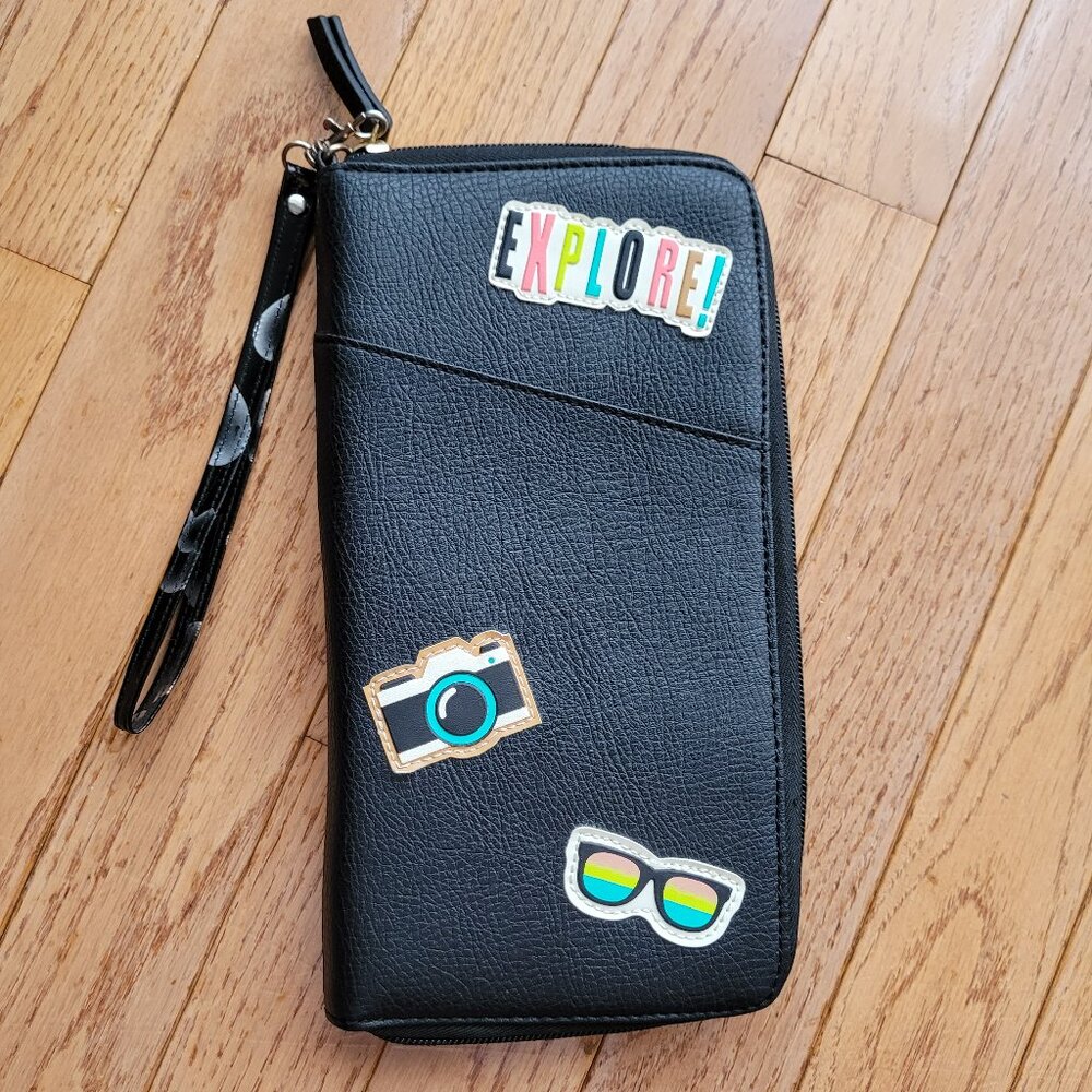 Bentley Black Zip Wristlet Wallet Travel Patches Card Holder